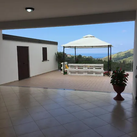 Vista D'amare Alojamento de Acomodação e Pequeno-almoço Buonvicino