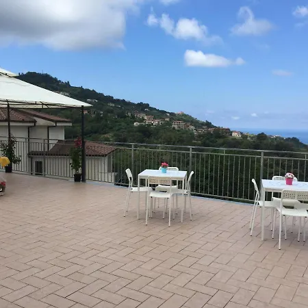 Vista D'amare Bed & Breakfast *