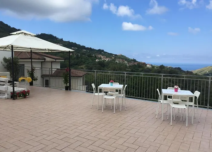 Vista D'amare Bed & Breakfast 3*